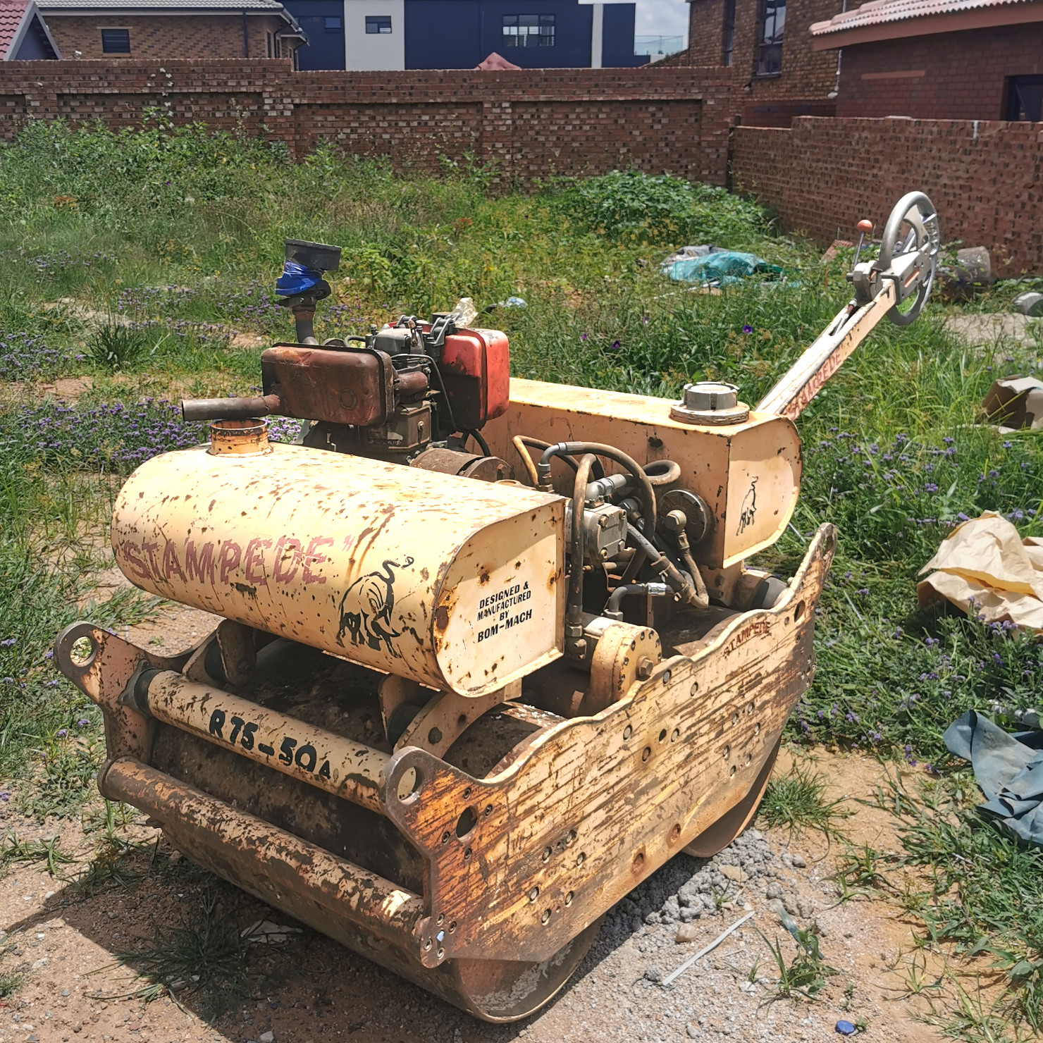 BOMAG ROLLER FOR SALE JOHANNESBURG yellow bomag vibratory roller for sale johannesburg second hand